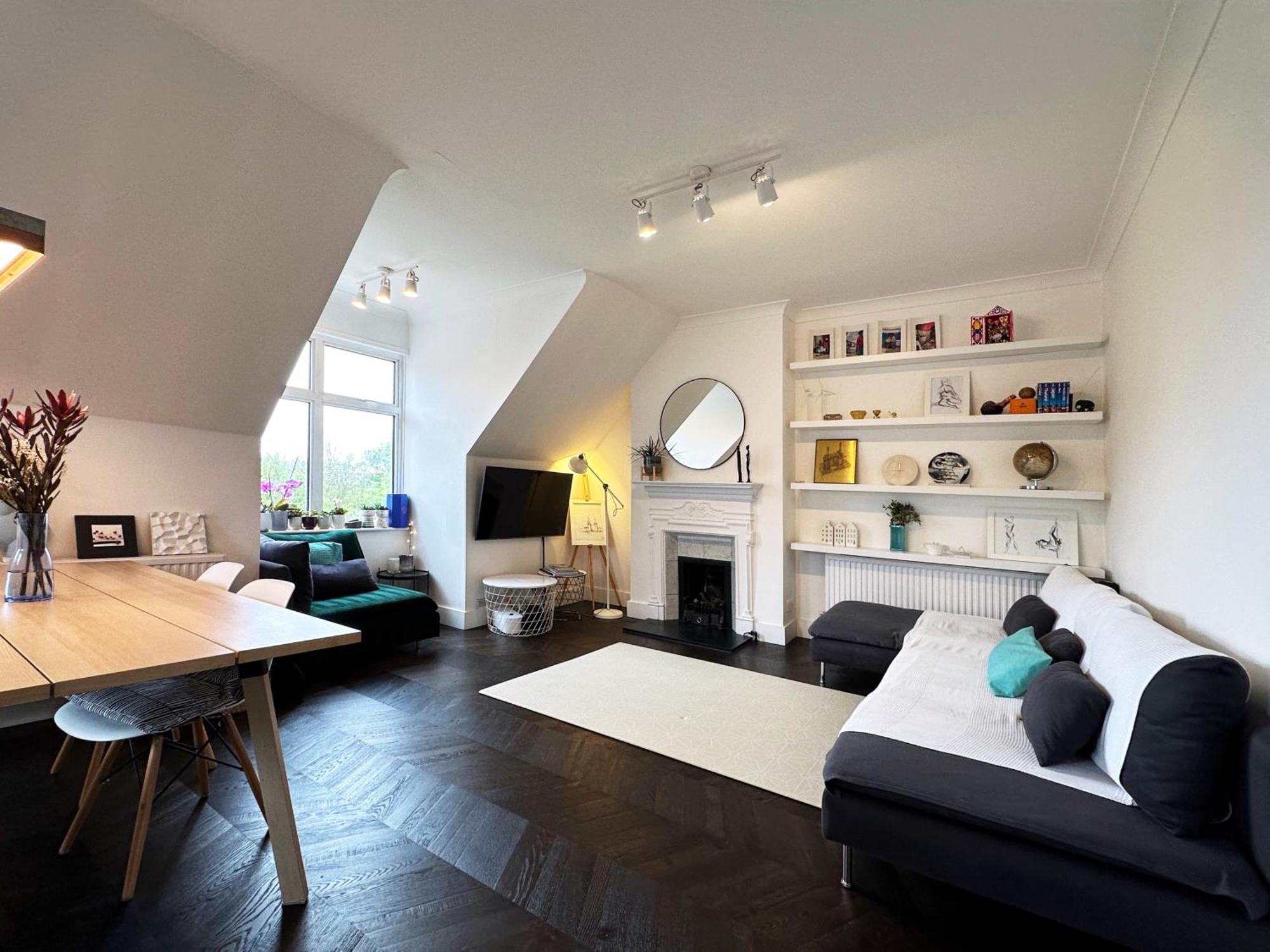 Ana's Place Near West Hampstead- 2 Double Beds, Max 4 People London